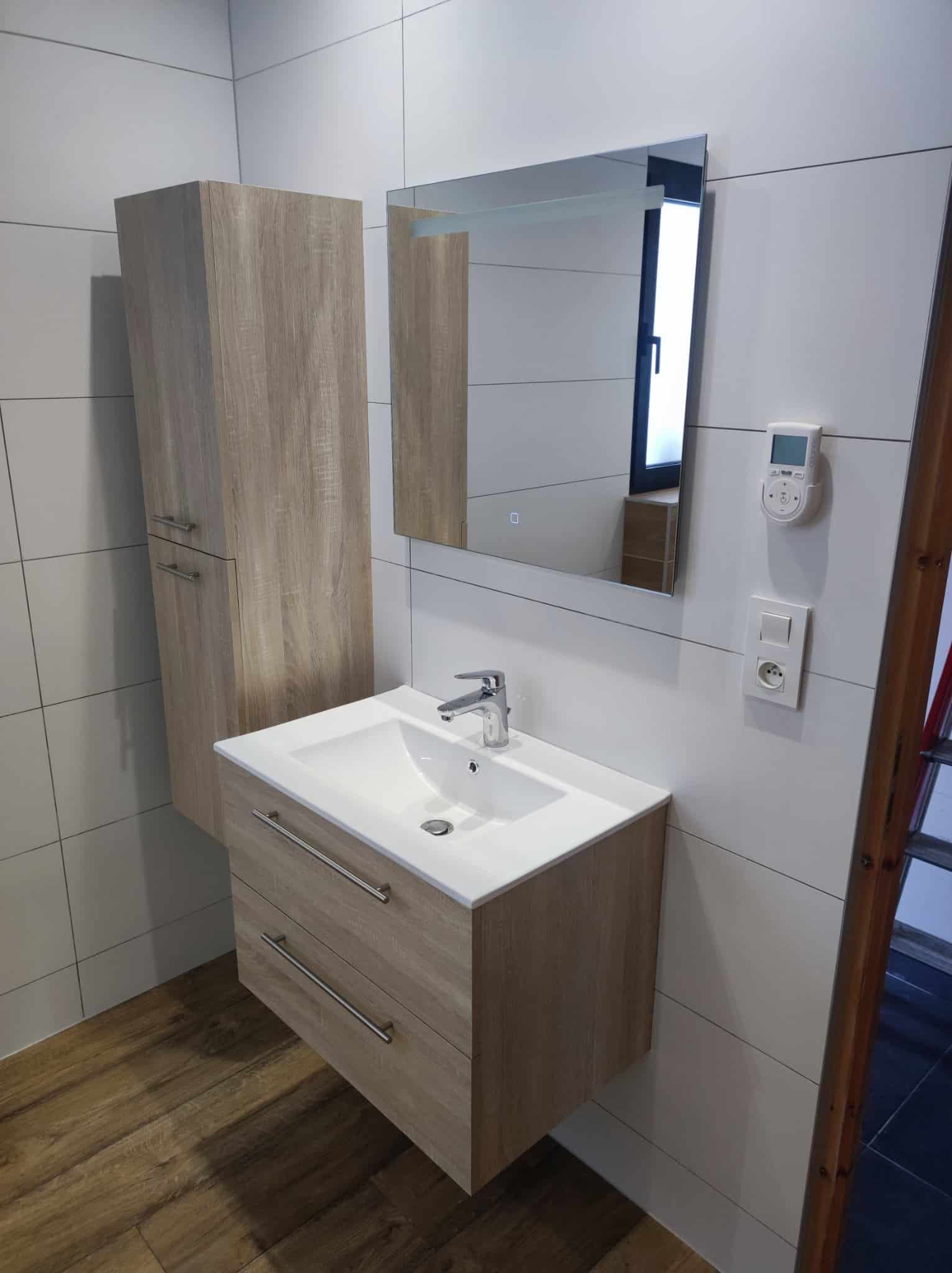 vasque et meuble salle de bains 2R Chauffage Sanitaire